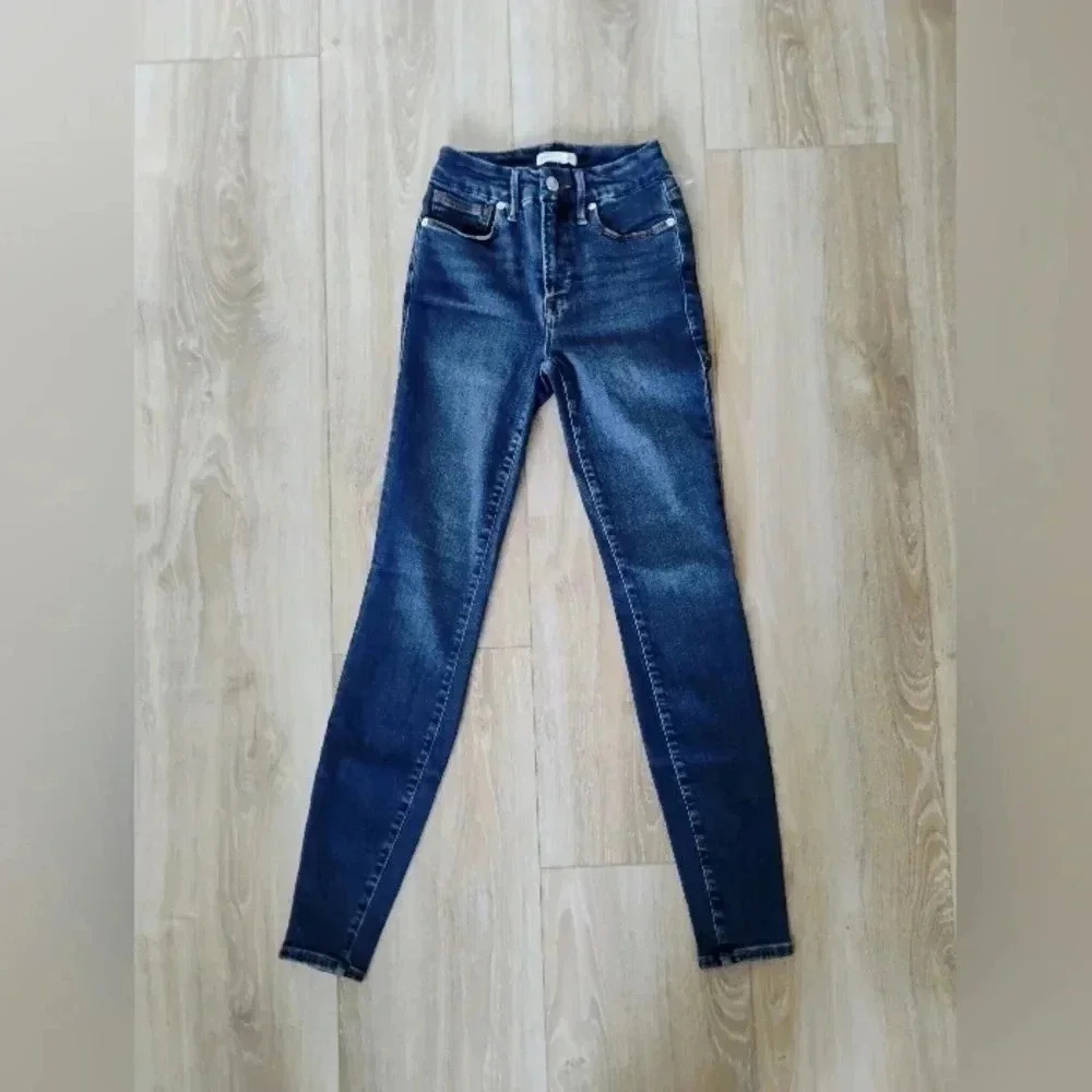 jeans GOOD AMERICAN High Rise Medium Wash Ultra Skinny Jean XSMALL 00 24 EUC